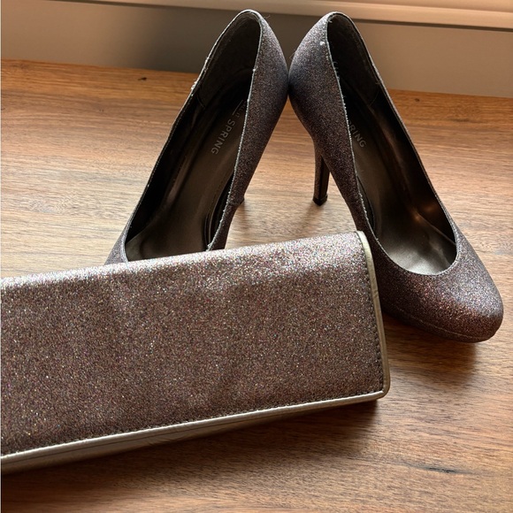 4” Sparkling heels with matching clutch - Picture 8 of 9
